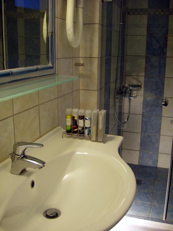 Hotel Anniska Kardhamili Zimmer foto